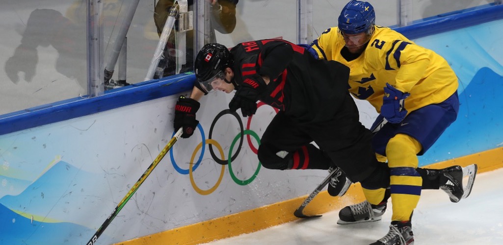 Швеция победила Канаду и сыграет против россиян в полуфинале Олимпиады