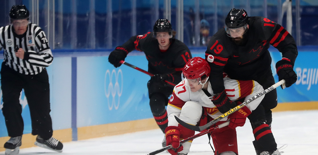Обыграв сборную Китая, Канада вышла в четвертьфинал Олимпиады